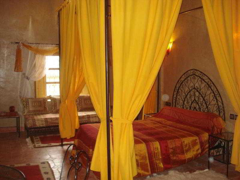 Kasbah Ait Ben Damiette Hotel สกูรา ภายนอก รูปภาพ
