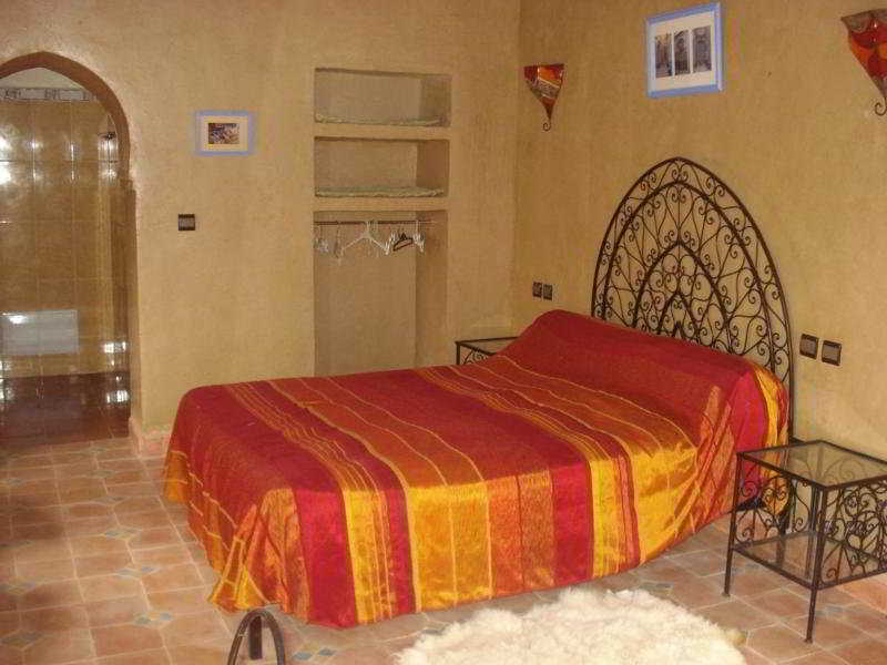 Kasbah Ait Ben Damiette Hotel สกูรา ภายนอก รูปภาพ