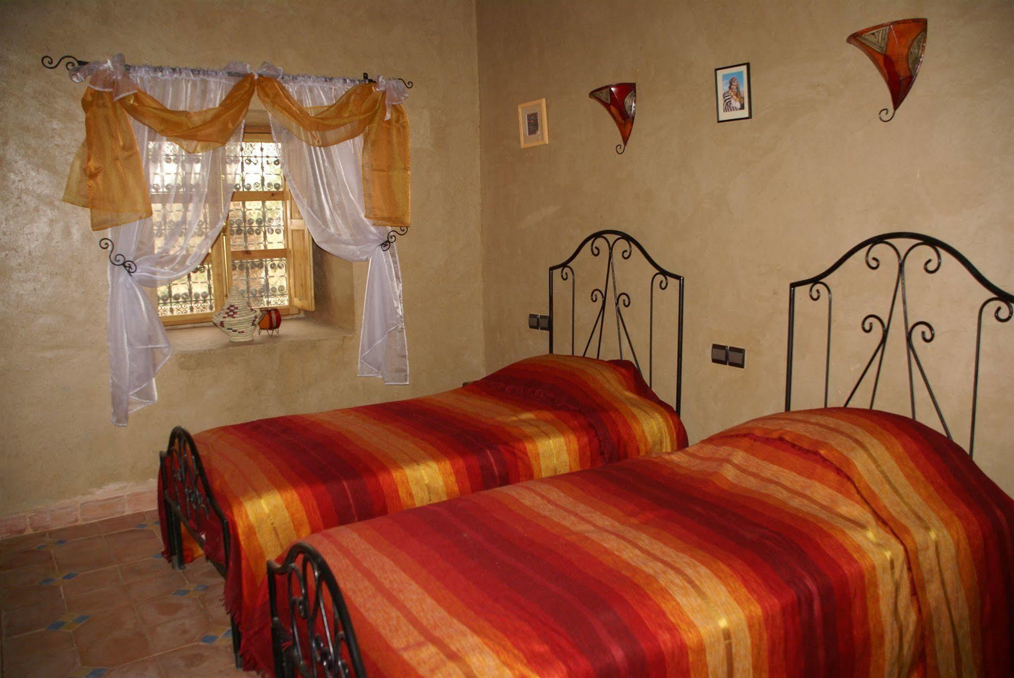 Kasbah Ait Ben Damiette Hotel สกูรา ภายนอก รูปภาพ